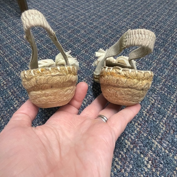 Preloved Cliffs by White Mountain Bow Espadrilles Slingback Sz 7M Gold Tan Beige - Picture 8 of 11